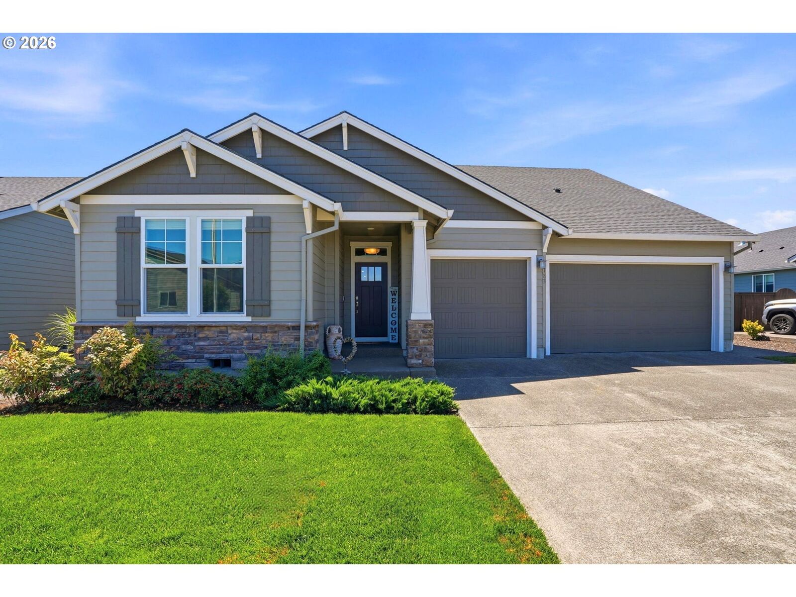 Property Photo: 183 NE 19th Ave OR 97013