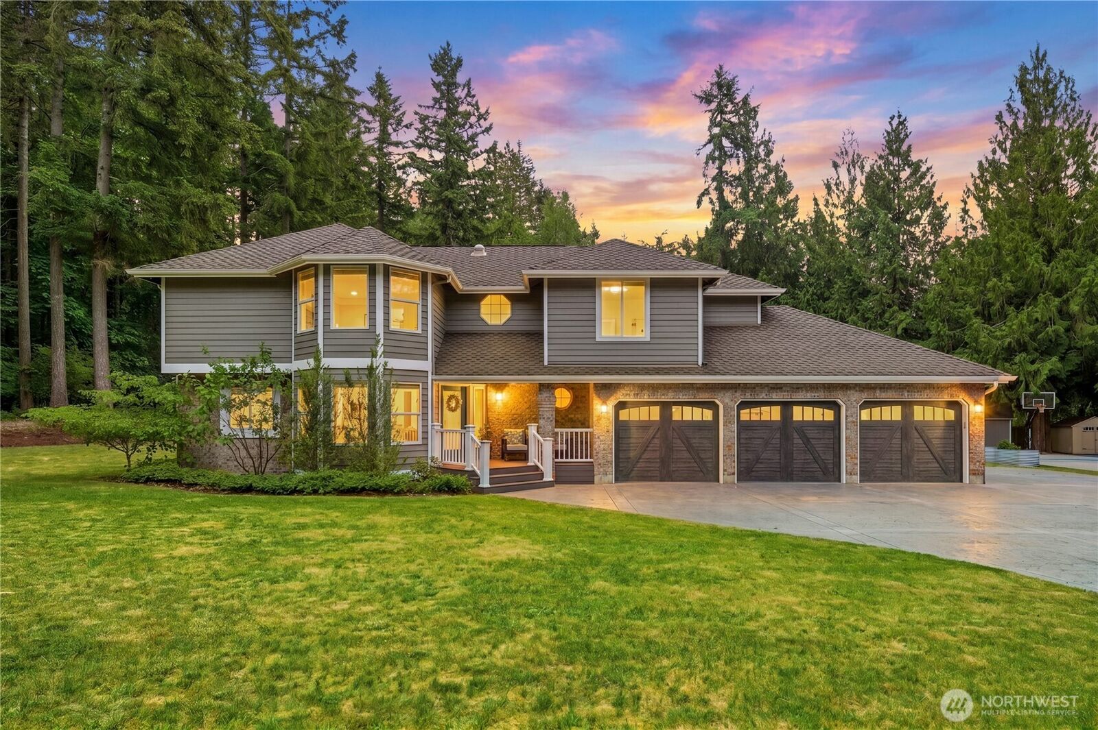 Property Photo:  19521 SE 332nd Place  WA 98092 