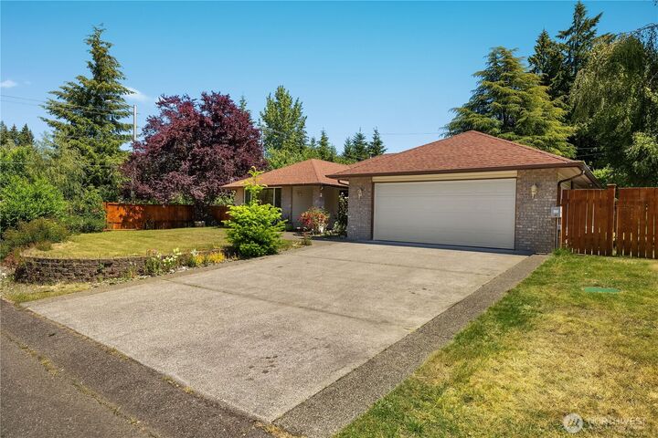 Property Photo:  3306  Gibraltar Court SE  WA 98501 
