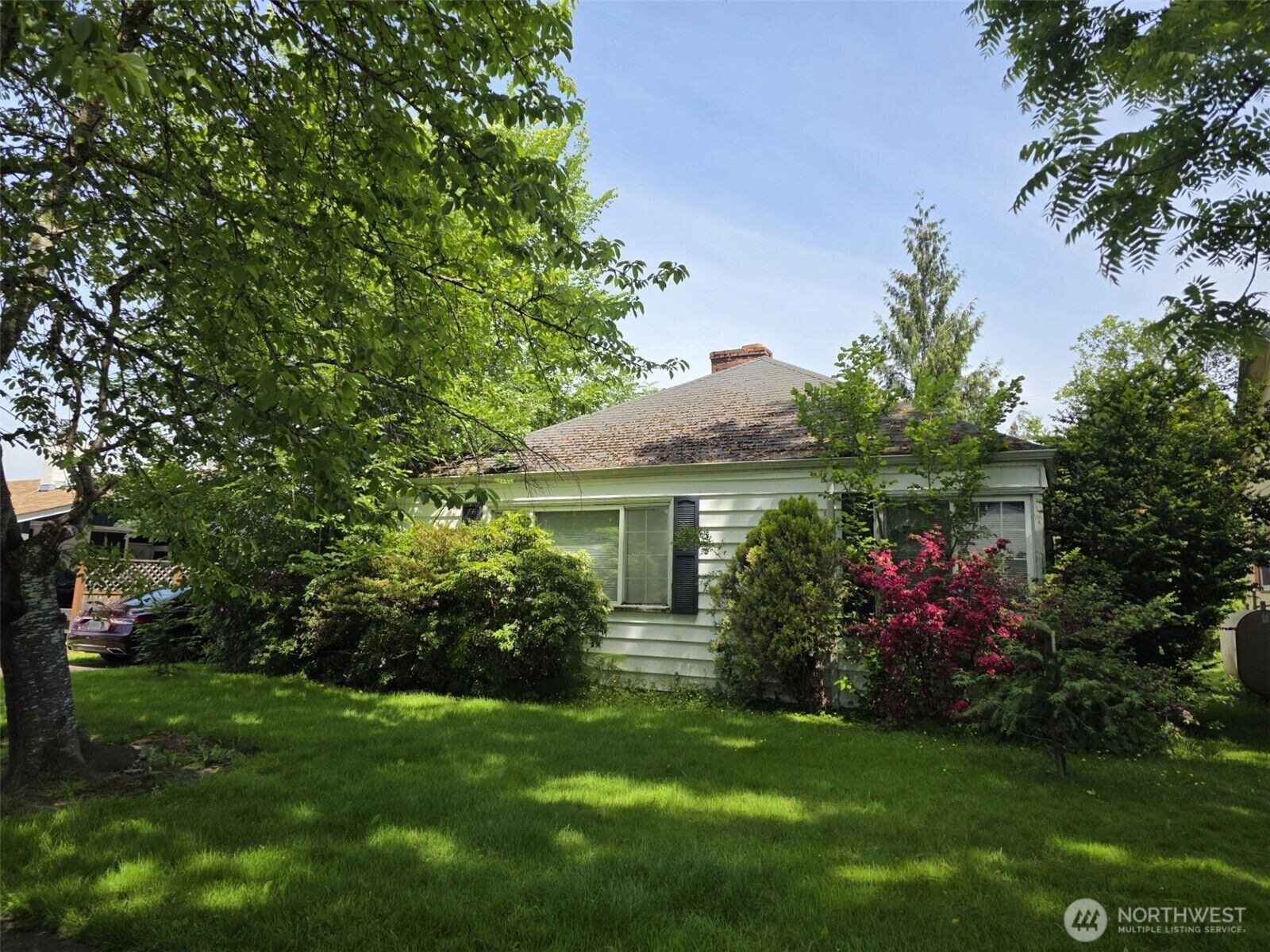 Property Photo:  811  Lewis Avenue  WA 98390 