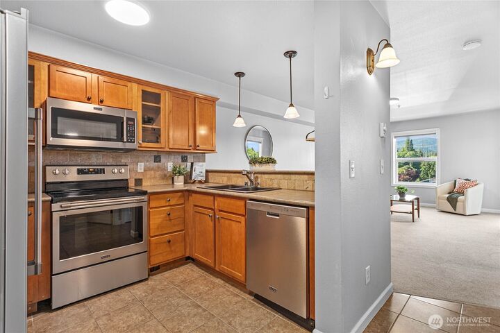Property Photo:  700  32nd Street A408  WA 98225 
