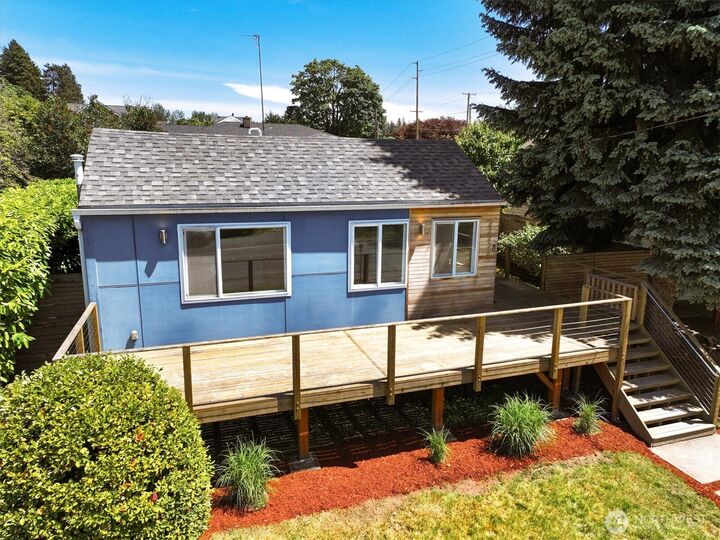 Property Photo: 22232 10th Avenue S WA 98198