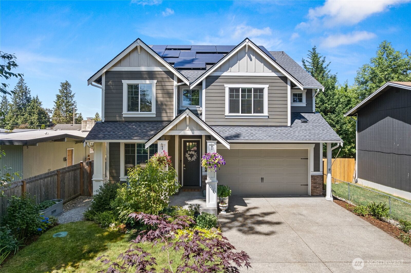 Property Photo: 21812 SE 270th Street WA 98038