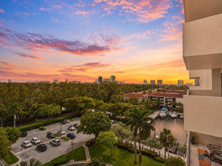 Property Photo:  3200 Port Royale Drive N 910  FL 33308 