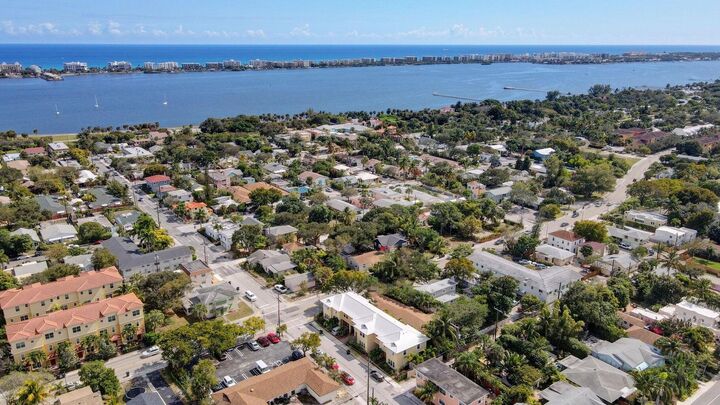 Property Photo:  1205 N M Street  FL 33460 