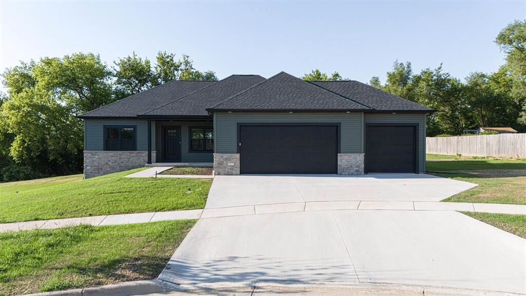 Property Photo:  369 Drumlin Loop  WI 54971 