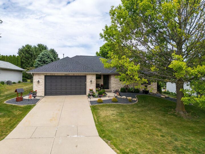 Property Photo: 2938 Yale Drive WI 53548