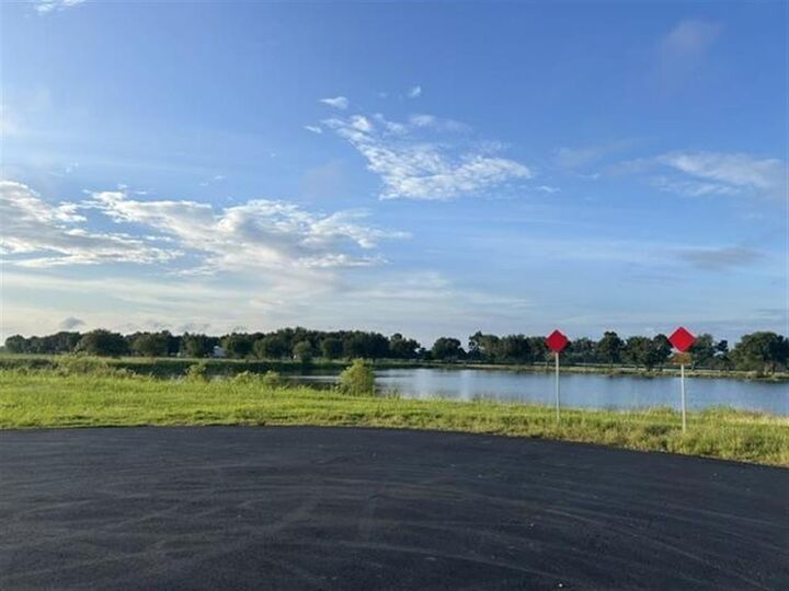 Property Photo: 5036 Silver Willow Court LA 70647