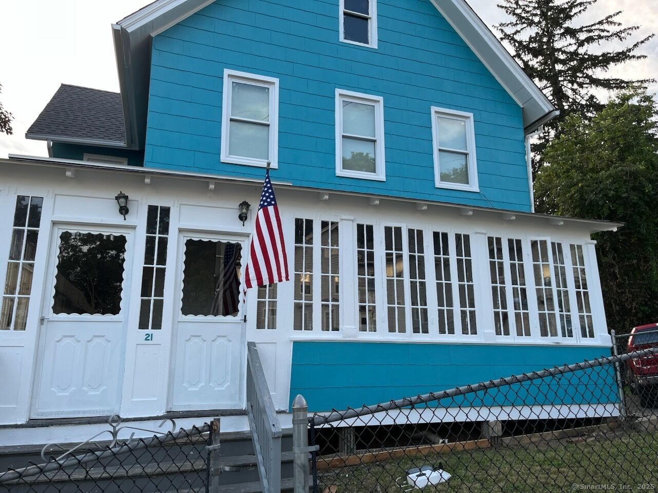 Property Photo:  21 Rockwood Avenue 2  CT 06401 