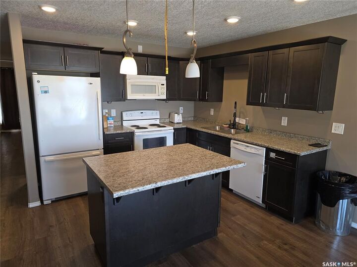 Property Photo:  713 Columbia Avenue  SK S0L 1R0 