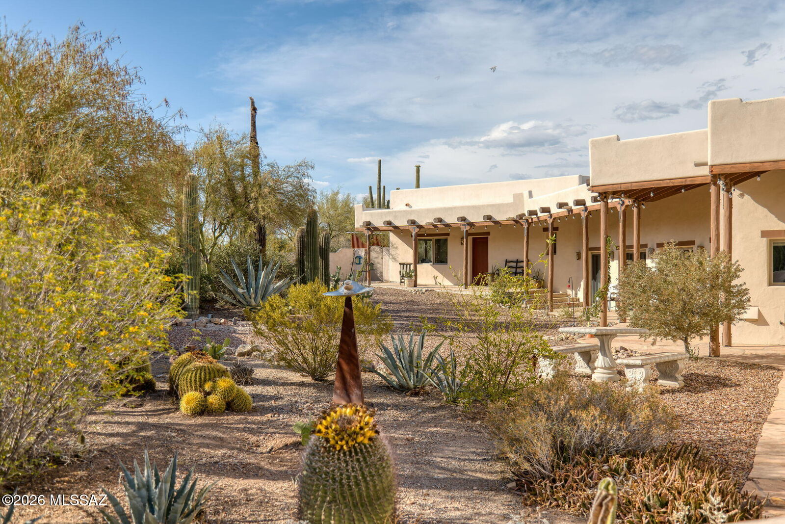 Property Photo:  3360 N Horseback Trail  AZ 85745 