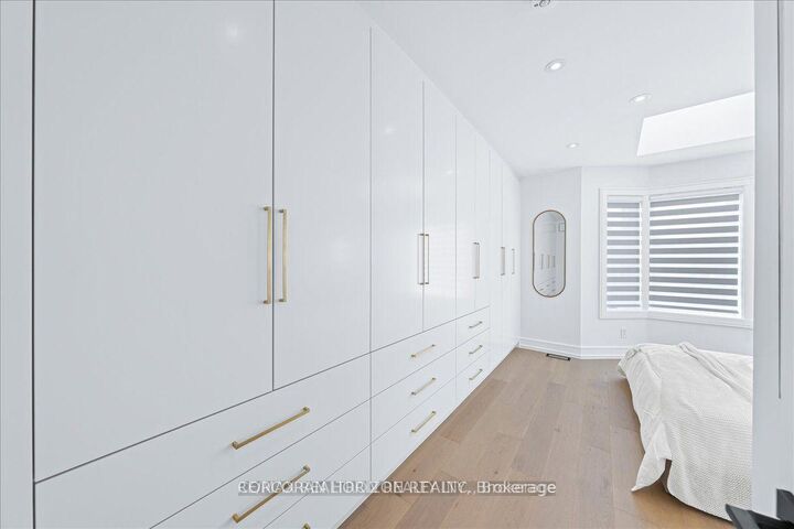 Property Photo:  225 Christie Street  ON M6G 3B5 