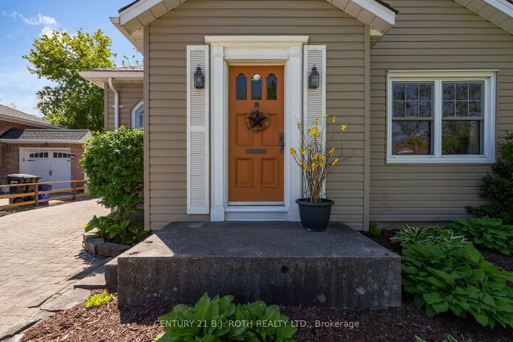 Property Photo: 51 Henry Street ON L4N 1C6
