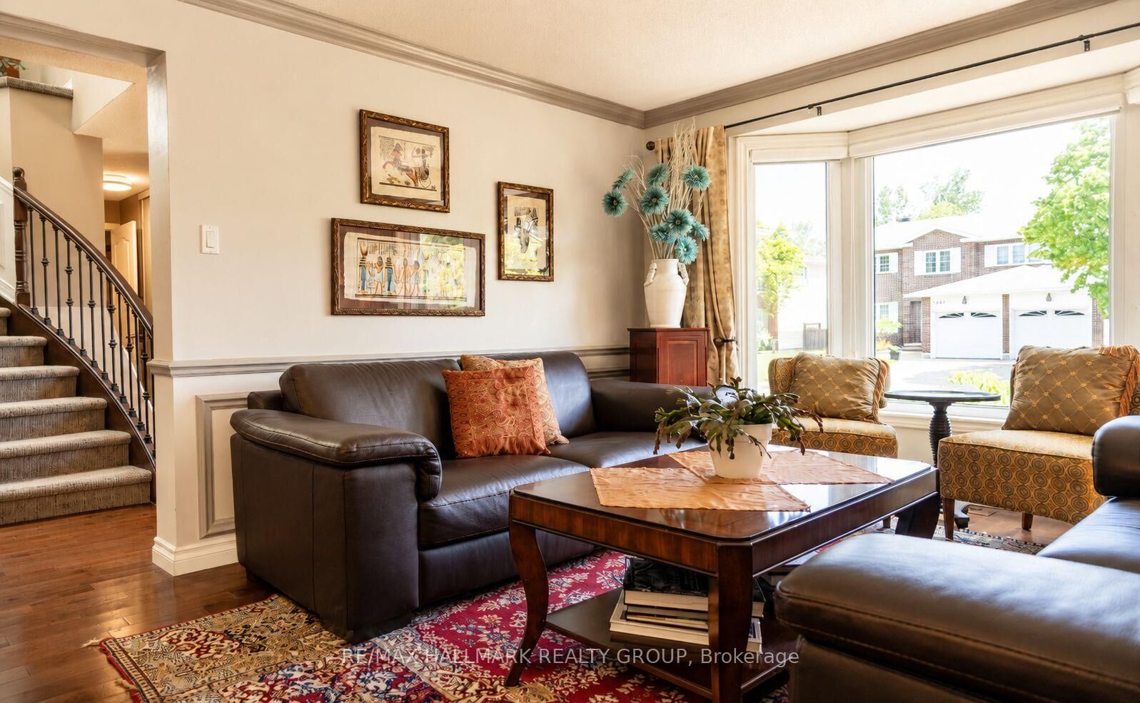 Property Photo: 1808 Robinwood Place ON K1C 6L4