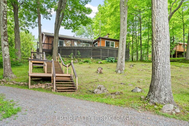 Property Photo: 31 Acorn Lane ON K0H 2V0