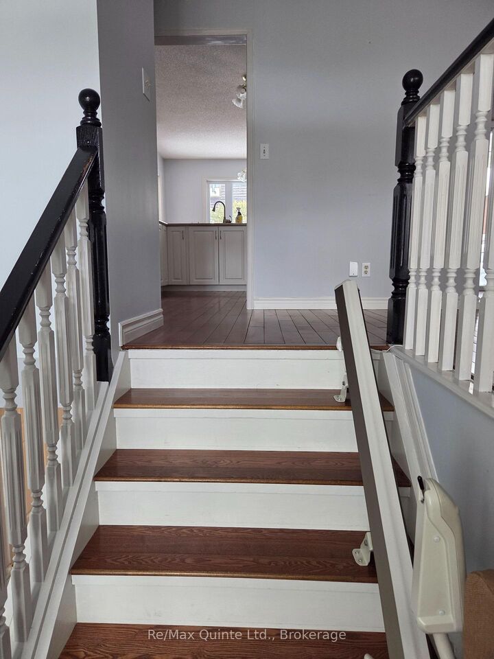 Property Photo: 14 McCamon Avenue ON K0K 3J0