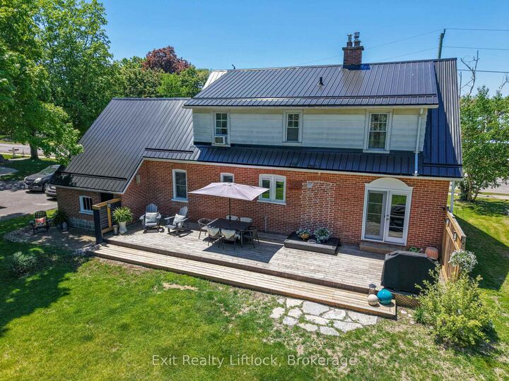 Property Photo: 52 Forsyth Street ON K0K 2M0
