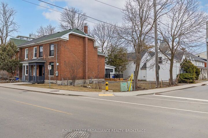 93 Division Street — photo 1