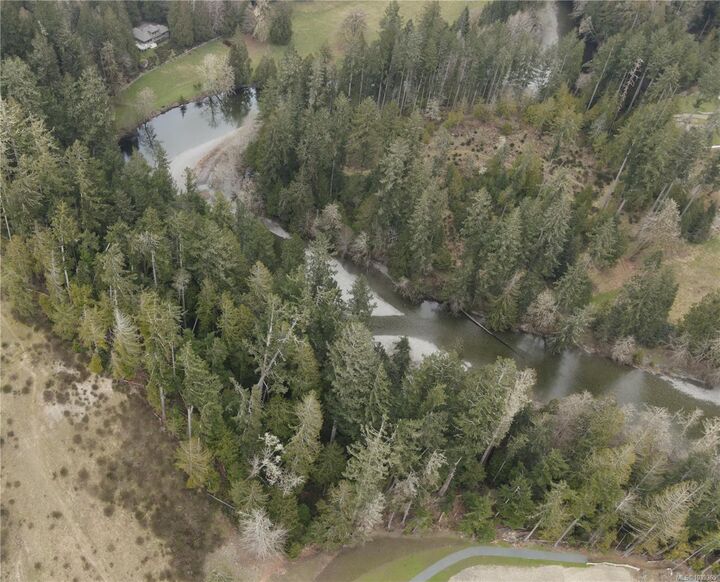 Property Photo:  2455 Phillips Rd  BC V9Z 0Y3 