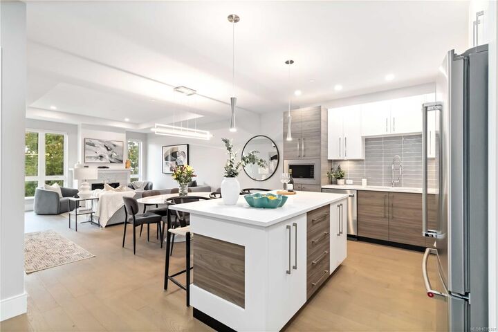 Property Photo: 990 Doumac Ave #205 BC V8Y 1M4