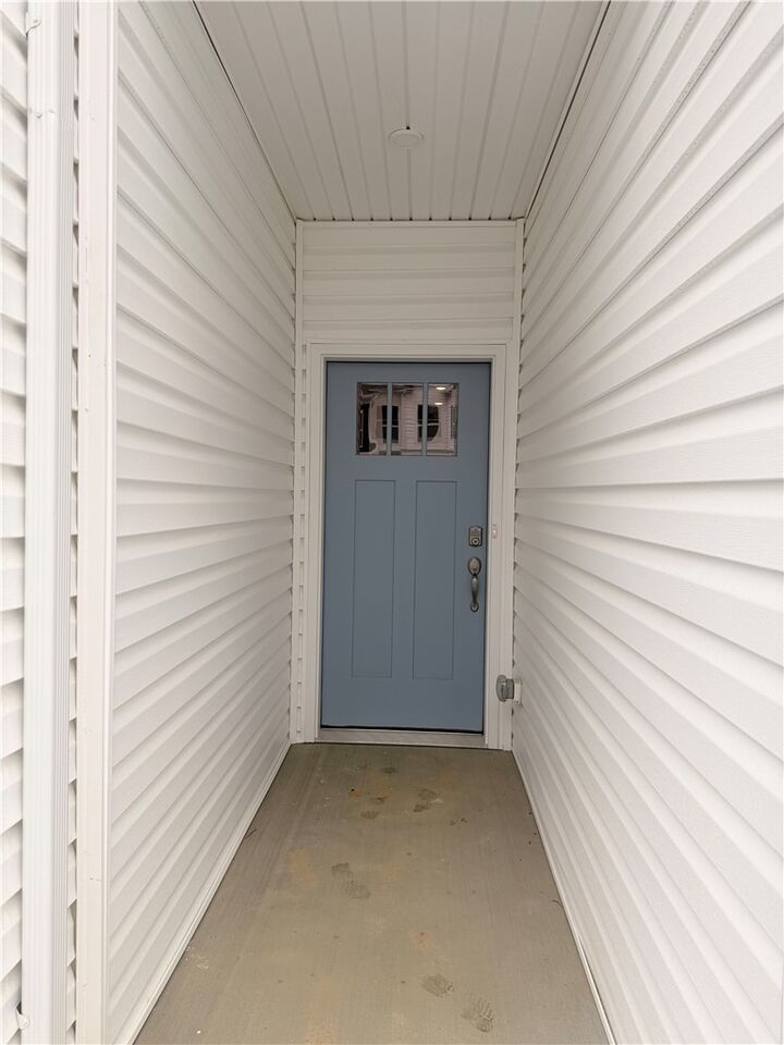 Property Photo: 143 Scotland Ln PA 16037
