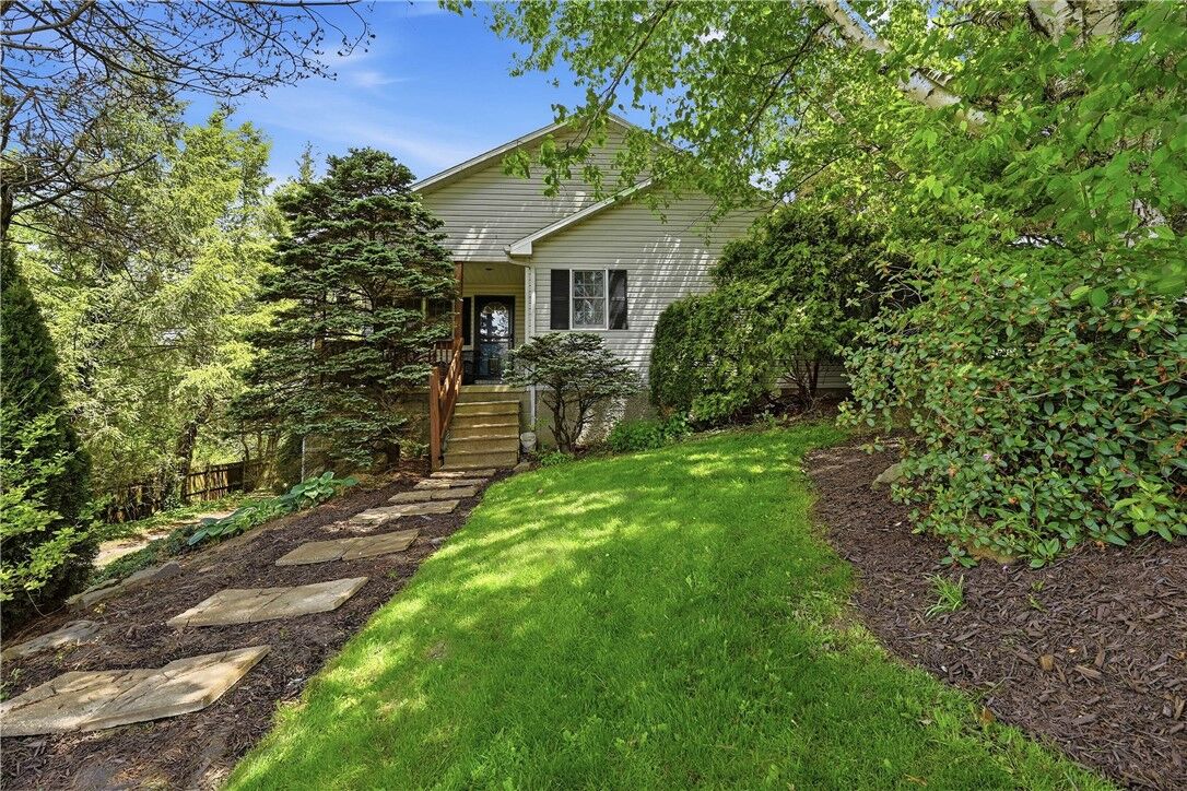 Property Photo: 5339 Colonial Ave PA 16001