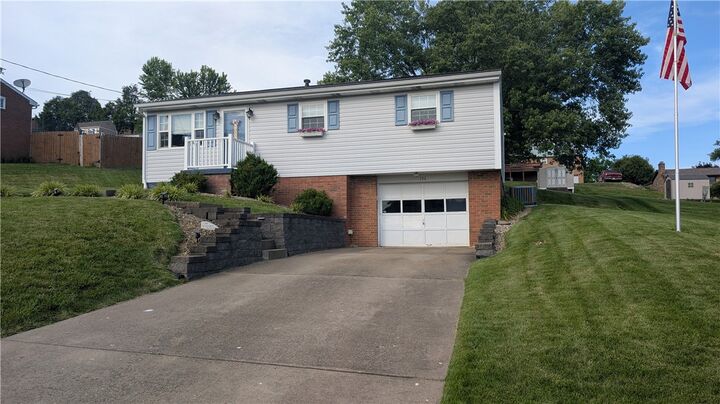 Property Photo:  152 Cortez  PA 15301 