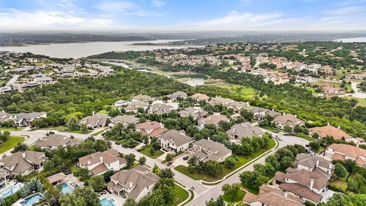 Property Photo:  404 Woodside Terrace  TX 78738 