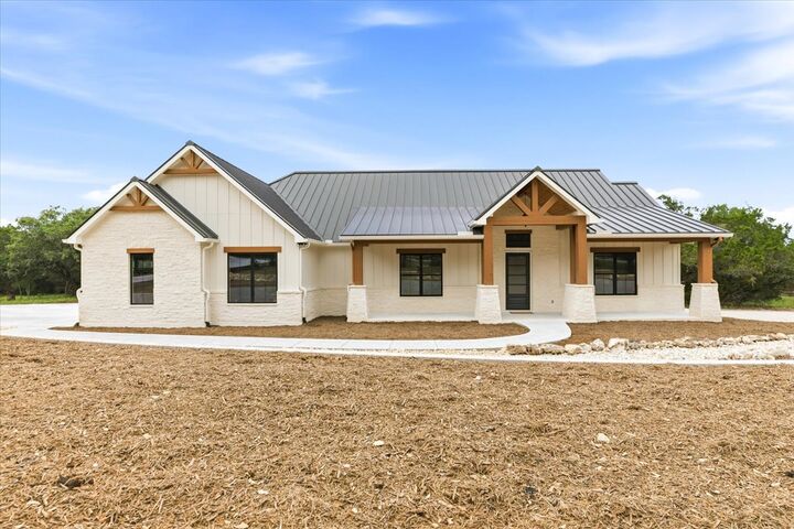 Property Photo: 1744 Crossbow Drive TX 78133