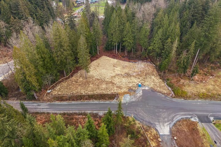 30709B Keystone Avenue — photo 1