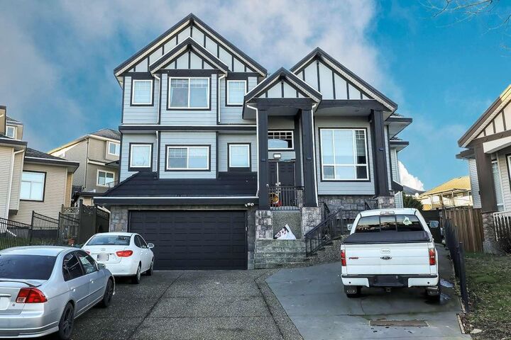 7171 151 Street — photo 1