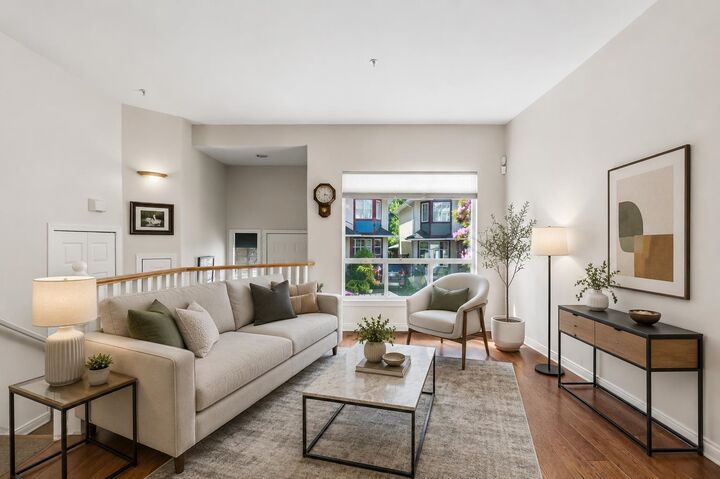 Property Photo: 2125 Clarke Street 7 BC V3H 1Y5