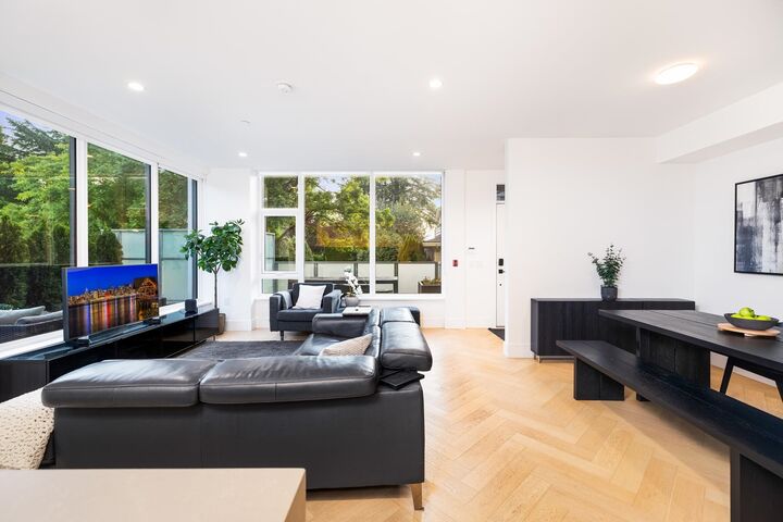 Property Photo: 601 W 31st Avenue BC V5Z 0J7