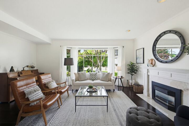 Photo de la propriété:  2322 Hampshire Place  BC V2S 6N4 