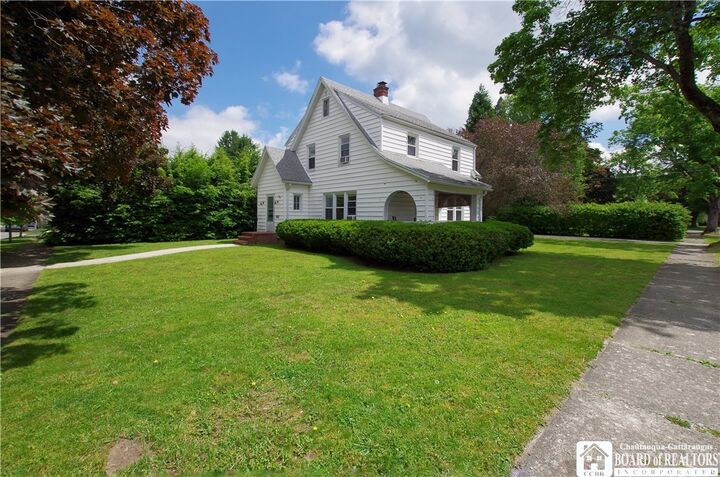 Property Photo:  202 Arlington Avenue  NY 14701 