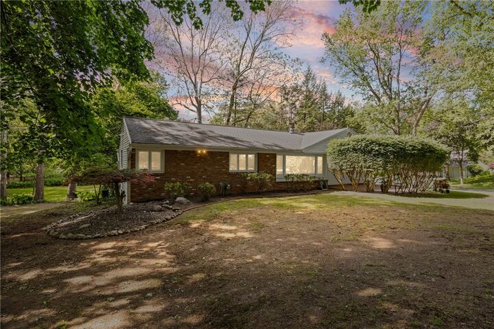 Property Photo:  2 Red Fox Run  NY 14534 