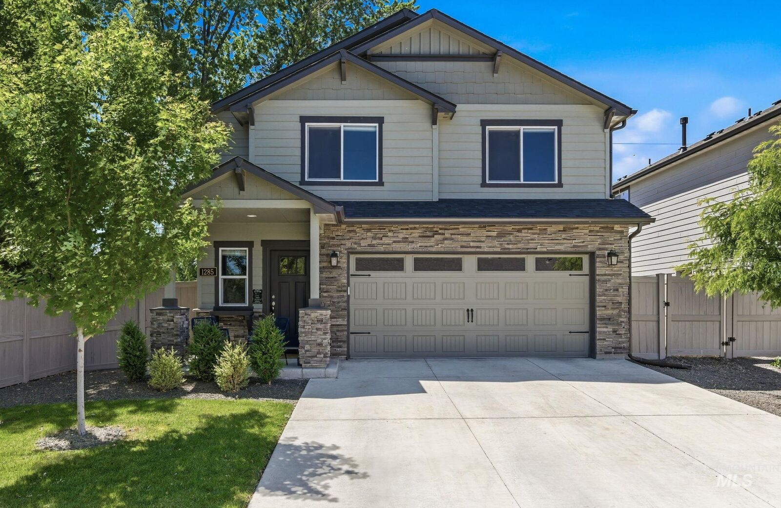 Property Photo:  1285 W Santiago St  ID 83646 