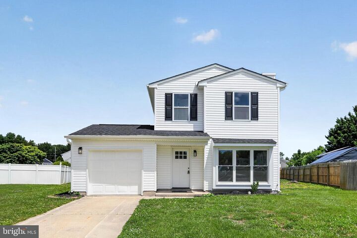 Property Photo:  3 Bergen Court  DE 19702 