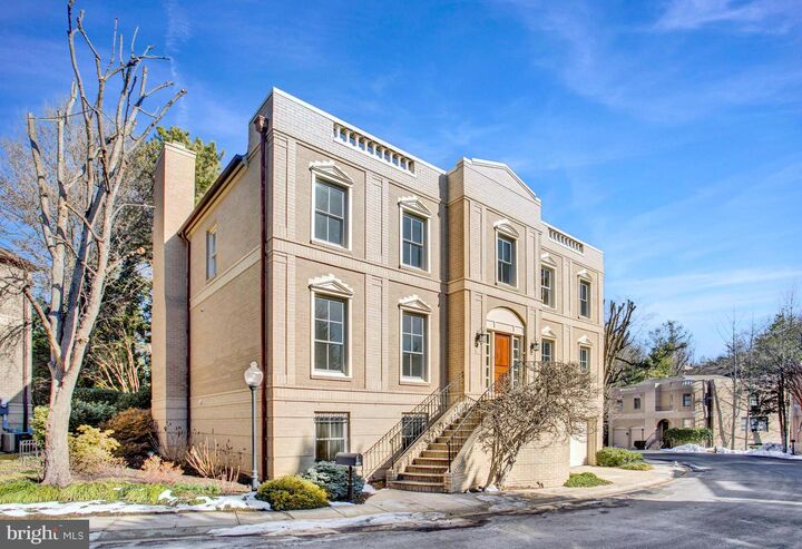 Property Photo:  4709 Foxhall Crescent NW  DC 20007 
