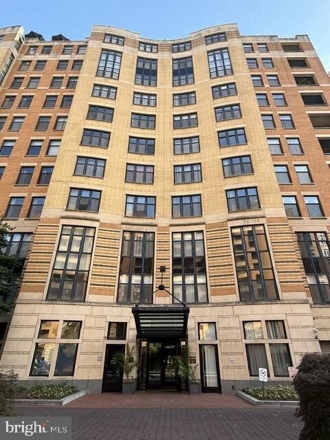 Property Photo:  400 Massachusetts Avenue NW 1207  DC 20001 