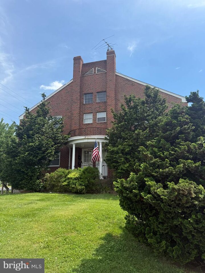 Property Photo: 1231 Drexel Avenue PA 19026