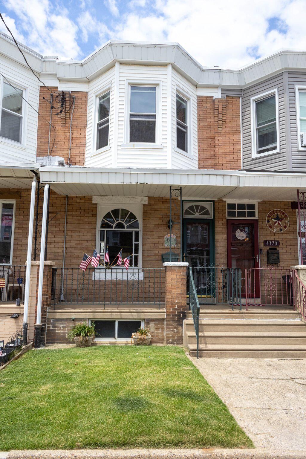 Property Photo: 4368 Edgemont PA 19137
