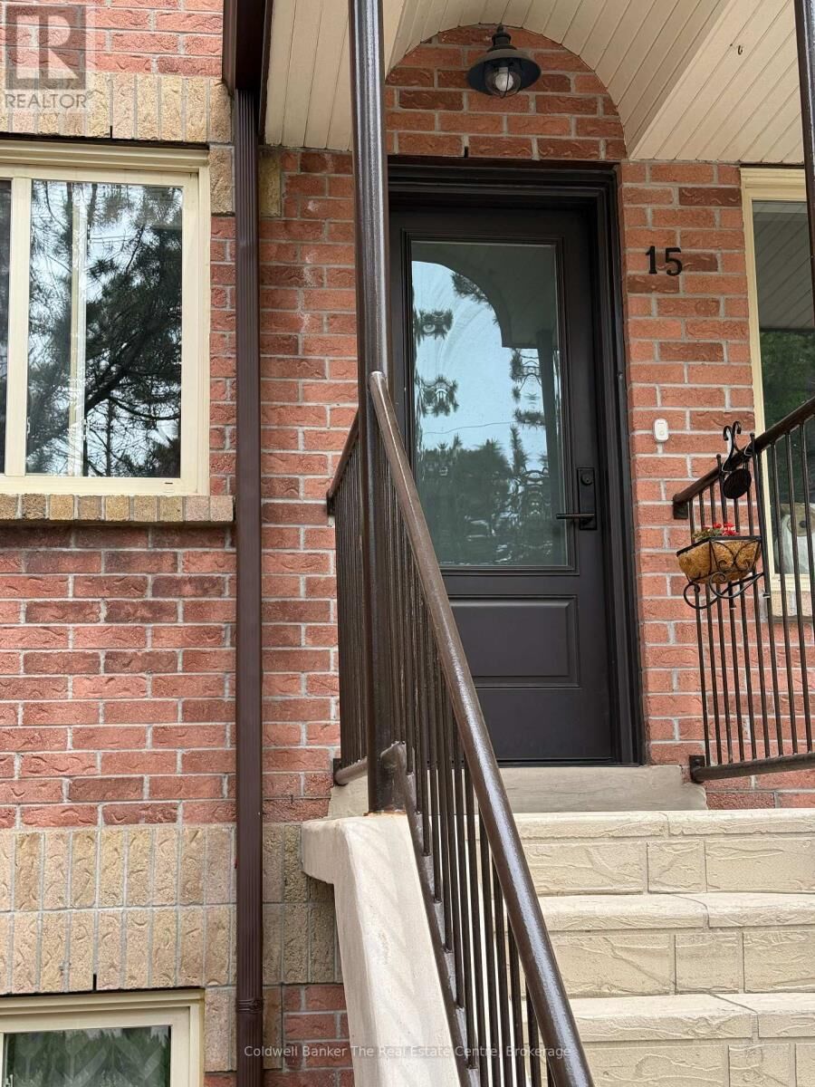 Property Photo: 142 Ecclestone Drive 15 ON P1L 1G6