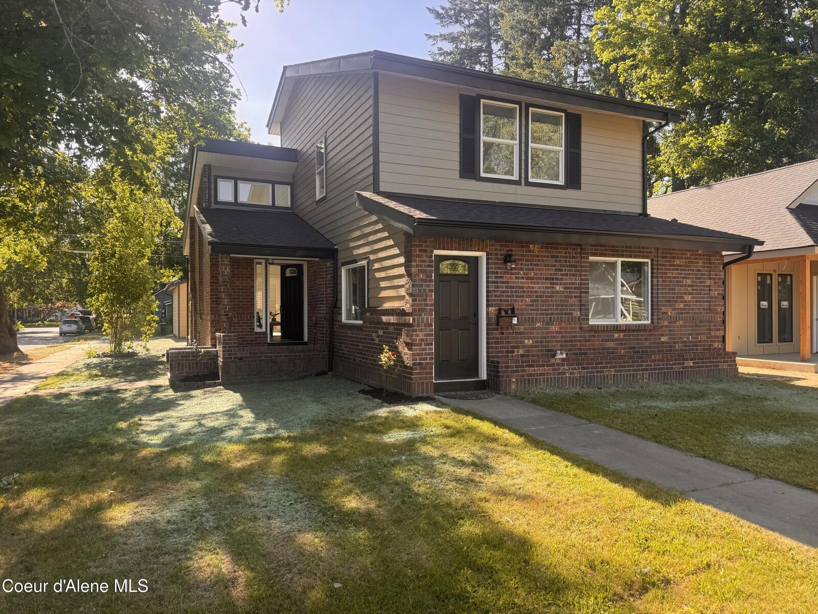 Property Photo:  1001 N 6th St  ID 83814 