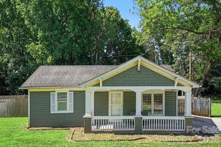 Property Photo: 1101 Choyce Avenue NC 28217