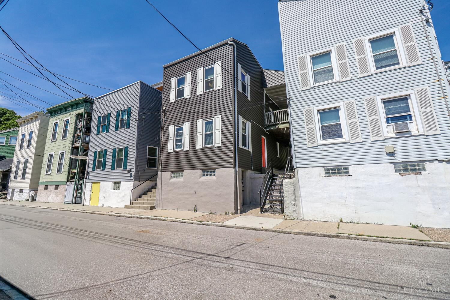 Property Photo:  404 Mohawk Street  OH 45214 