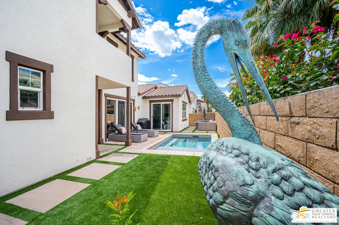 Property Photo:  445 Limestone Flts  CA 92262 