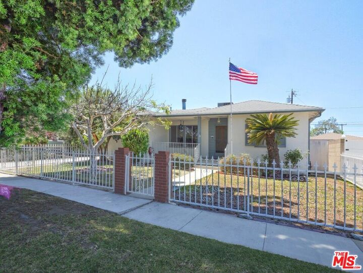 Property Photo:  3179 Marwick Ave  CA 90808 