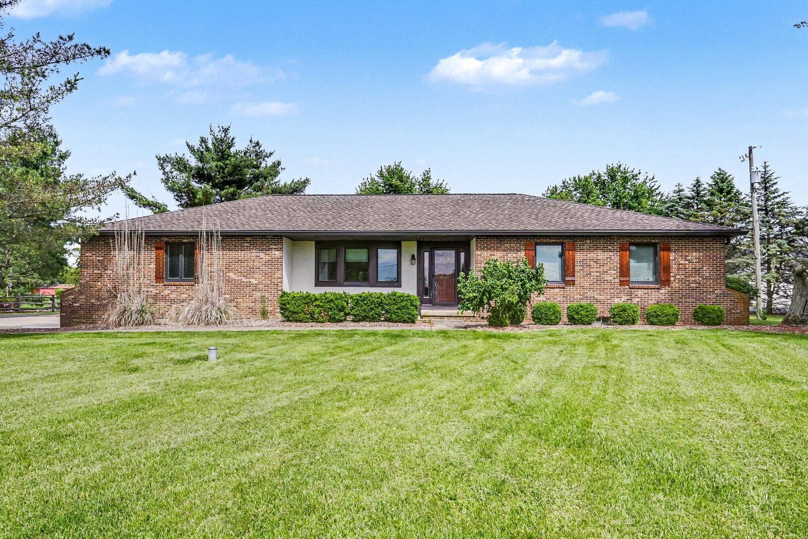 Property Photo:  3376 Kropp Road  OH 43123 