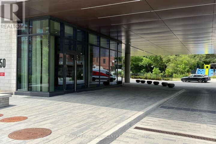 Photo de la propriété:  250 Lawrence Avenue West 422  ON M5M 1B2 